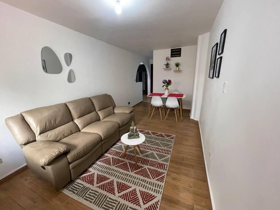 Apto Completo Moderno 1er Piso Apartment *