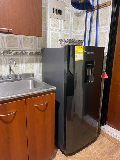 Apto Completo Moderno 1er Piso Apartment Medellin