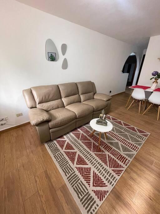Apartment Apto Completo Moderno 1er Piso Medellin